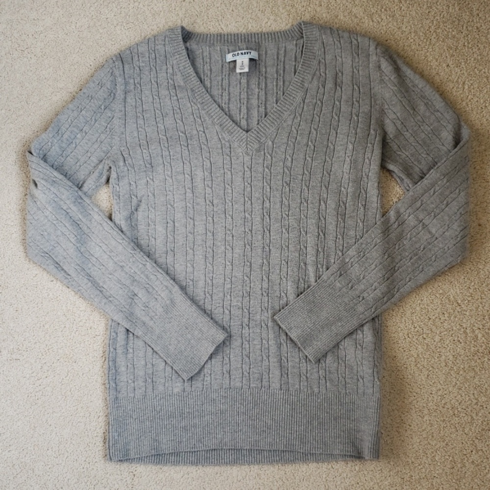Vneck Sweater - Medium Tall